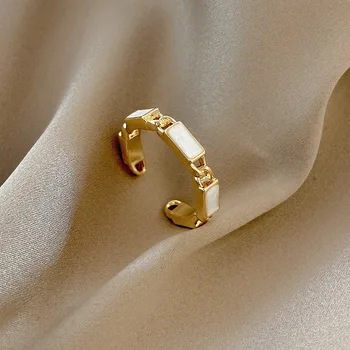 Европейските и американски ново винтажное Бяло отворен пръстен с костяным суставом, Модерно Лесно Луксозно Дамско пръстен с лесен характер